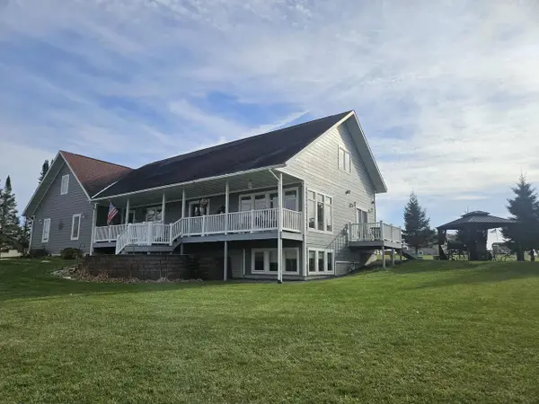 213632 COZY LANE, Stratford, WI 54484