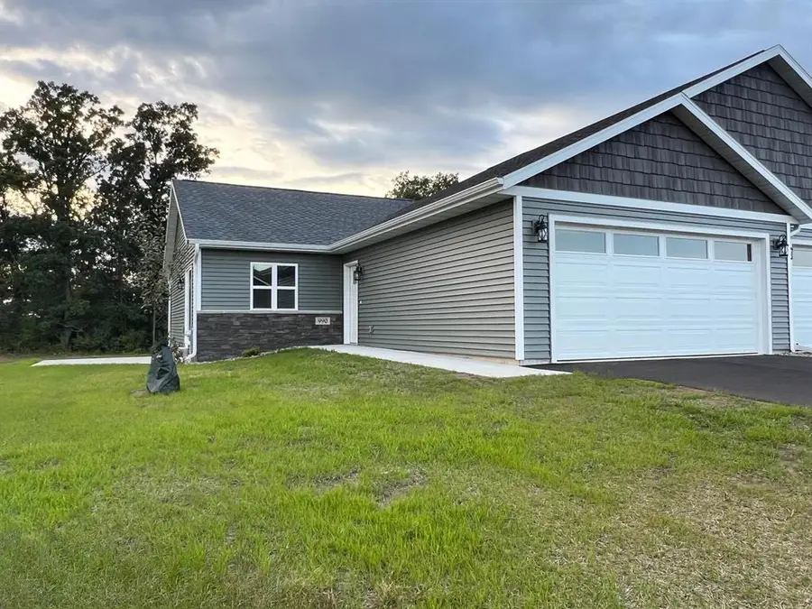 990 MORNING STAR LANE, Plover, WI 54467 - Image #3