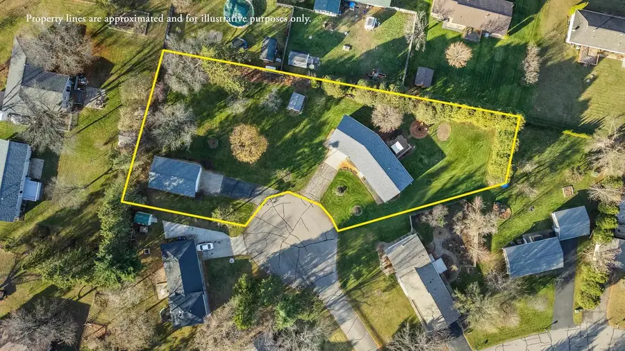 5751 HONEYSUCKLE COURT, Wisconsin Rapids, WI 54494 - Image #2