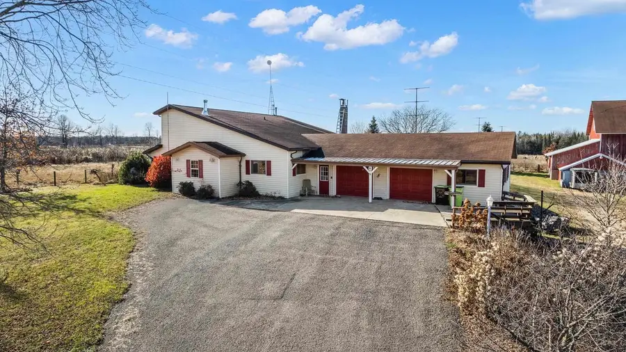 N3991 MAPLE LANE, Tigerton, WI 54486 - Image #3