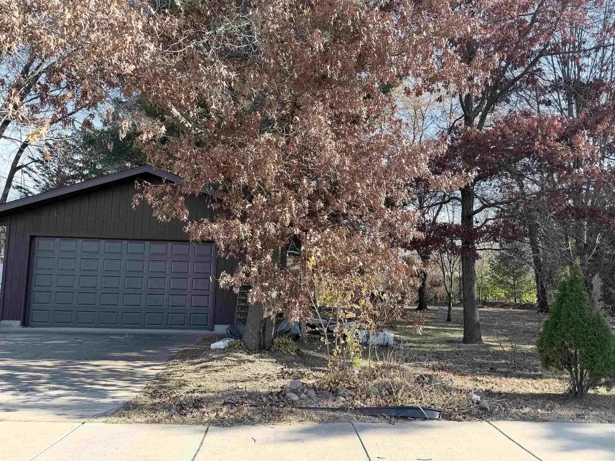 2221 10TH STREET SOUTH, Wisconsin Rapids, WI 54494 - Image #1