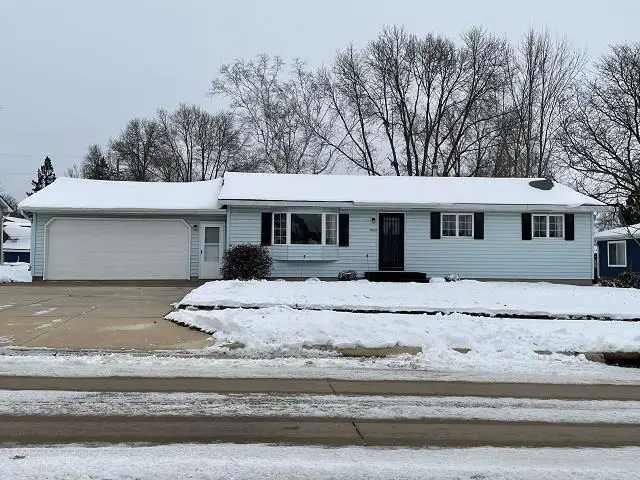 1405 E 29TH STREET, Marshfield, WI 54449 - Image #1
