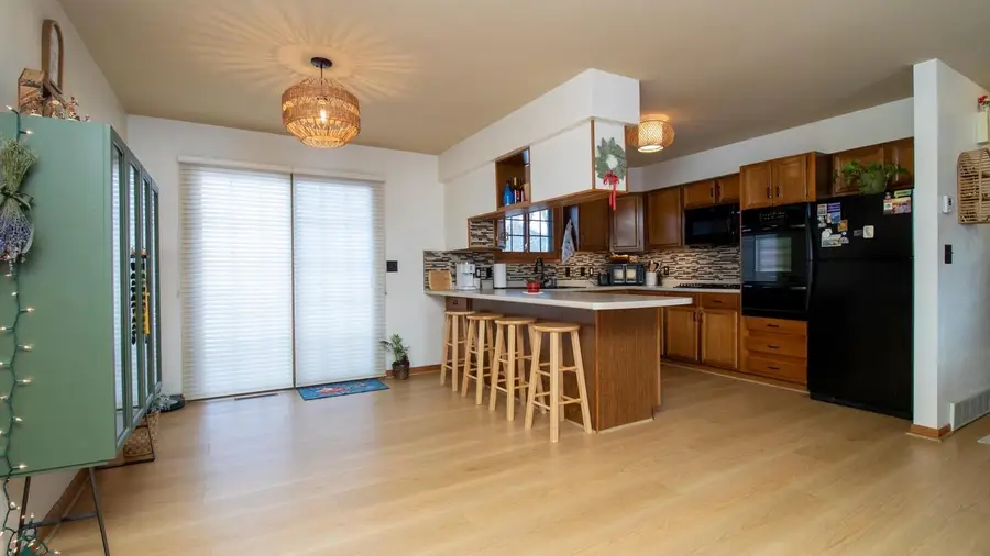 1012 W CAMPUS DRIVE, Wausau, WI 54401 - Image #3