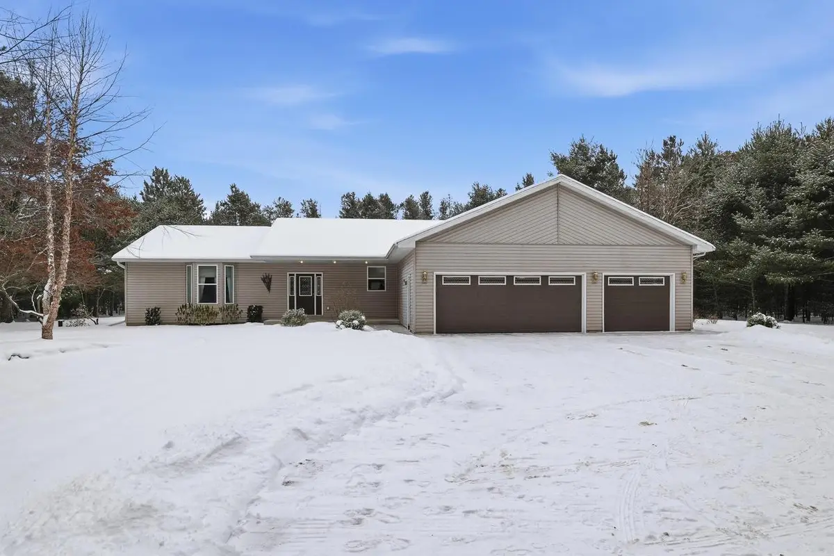 8130 LAKE ROAD, Wisconsin Rapids, WI 54494 - Image #1
