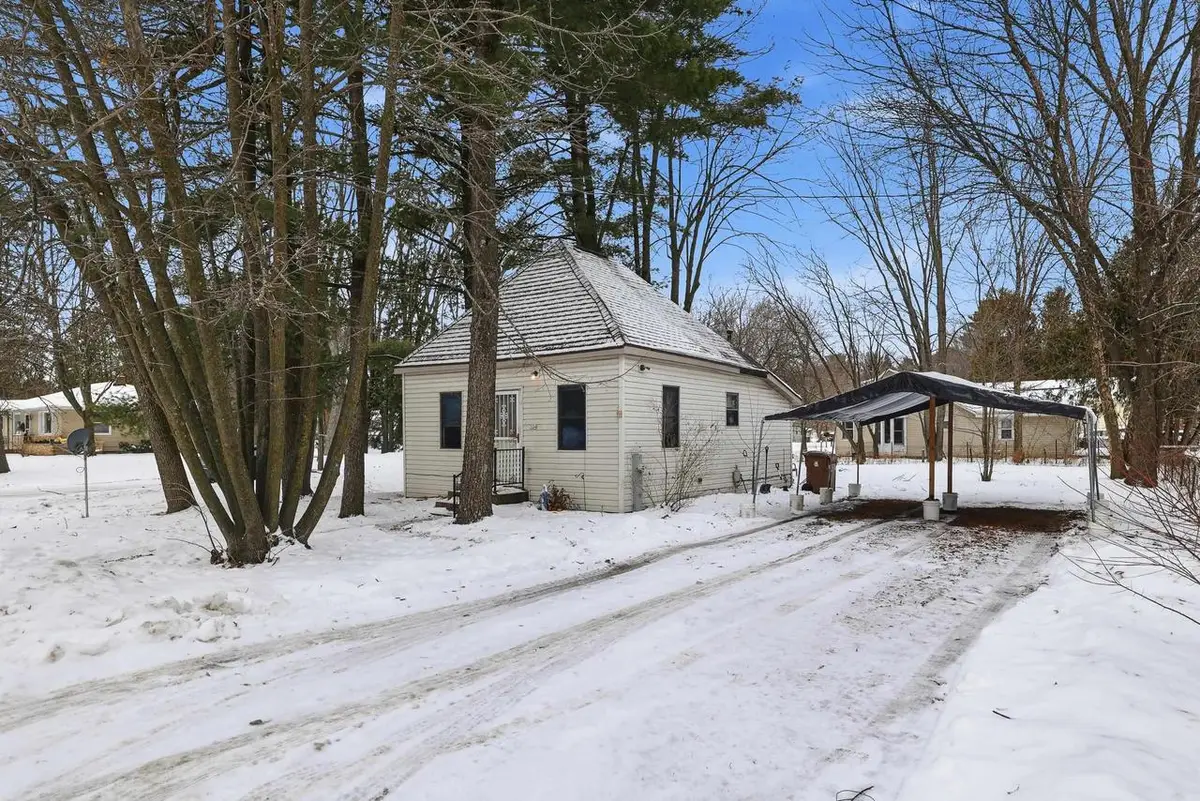 324 W CORNELL AVENUE, Stevens Point, WI 54481 - Image #1