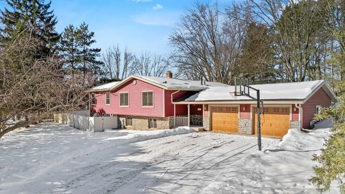 506 FAIRVIEW COURT, Marshfield, WI 54449 - #1