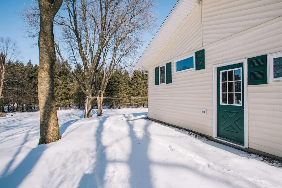 214 W HUNT STREET, Greenwood, WI 54437 - #3