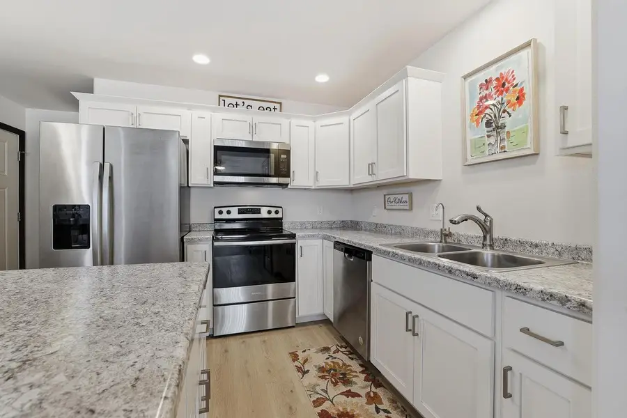 815 GREEN PASTURES TRAIL, Plover, WI 54467 - #2