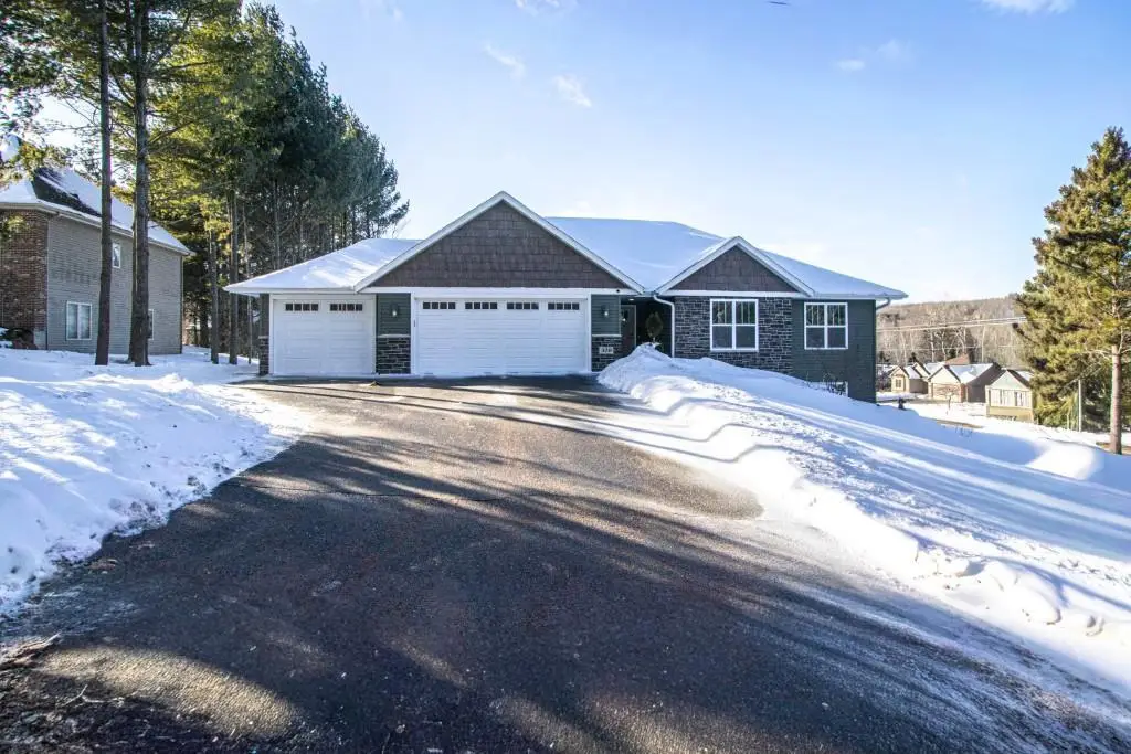 320 N 36TH AVENUE, Wausau, WI 54401 - #1