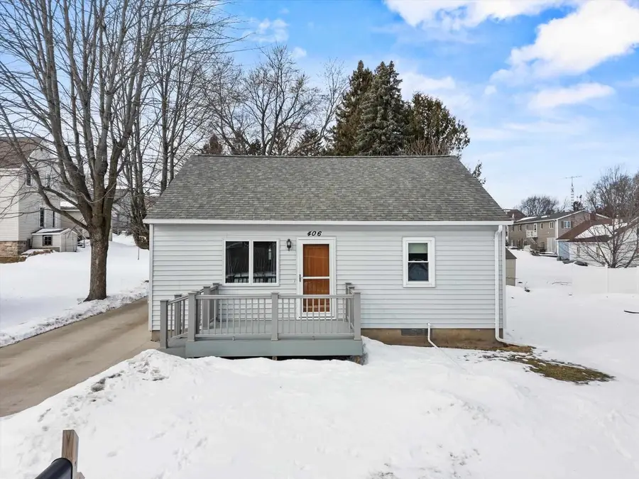 406 N SPRUCE AVENUE, Marshfield, WI 54449 - #2