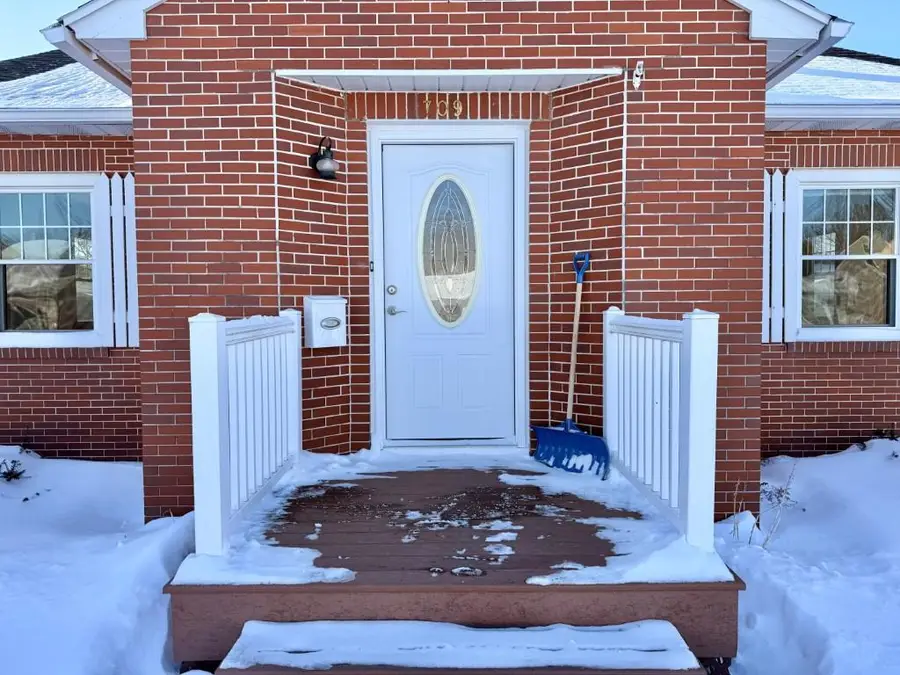 709 KENT STREET, Wausau, WI 54403 - #3