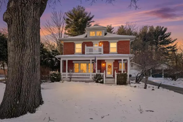 404 HIGH STREET, Waupaca, WI 54981