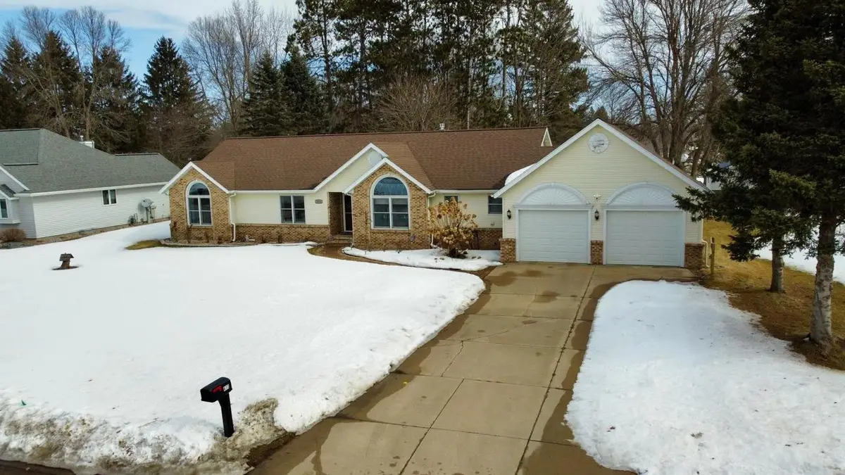 411 MAYFAIR STREET, Antigo, WI 54409 - #1