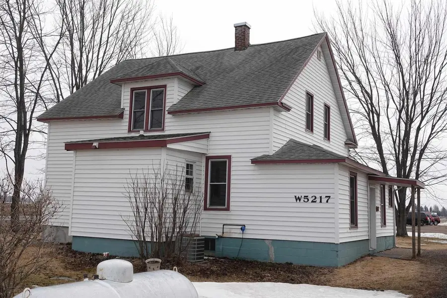 W5217 ELM AVENUE, Stetsonville, WI 54480 - #2