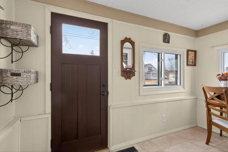 420 10TH STREET SOUTH, Wisconsin Rapids, WI 54494 - #2