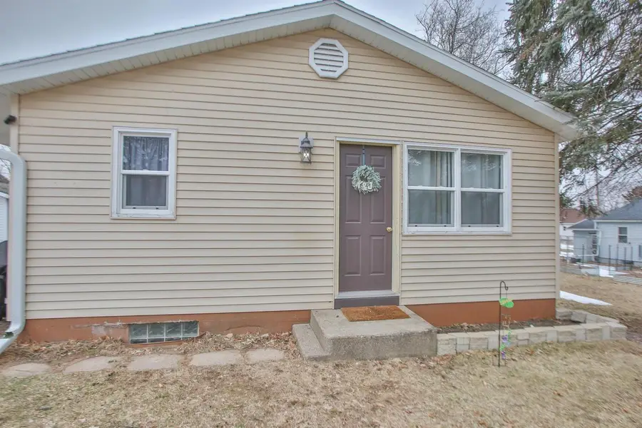 1120 S 15TH AVENUE, Wausau, WI 54401 - #3