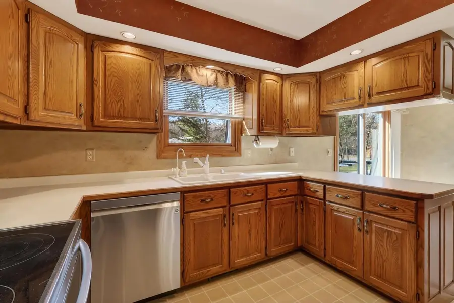 2641 PARKWAY COURT, Wisconsin Rapids, WI 54494 - #3