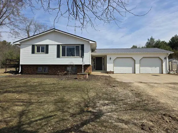 N3608 4TH DRIVE, Oxford, WI 53952