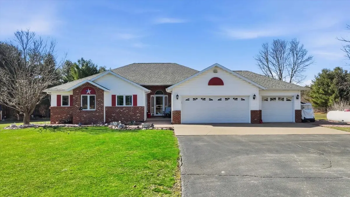 11712 EISENHOWER DRIVE, Chili, WI 54420 - #1