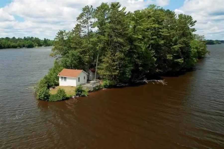 100 CHICAGO ISLAND, Tomahawk, WI 54487 - #3