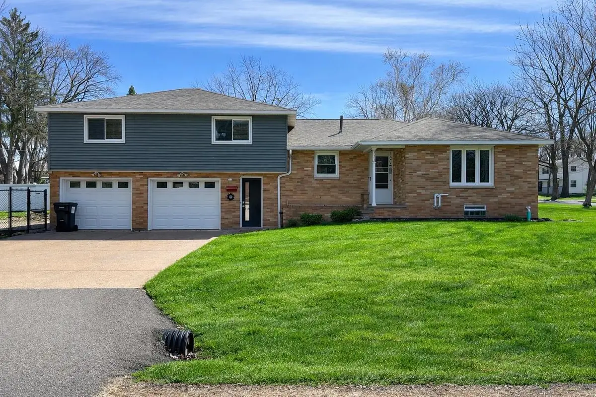 713 MARYKNOLL AVENUE, Marshfield, WI 54449 - #1