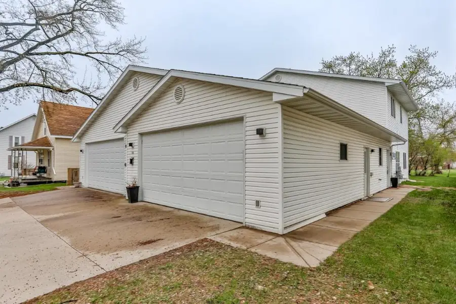 119-121 RIVER STREET, Wausau, WI 54401 - #2