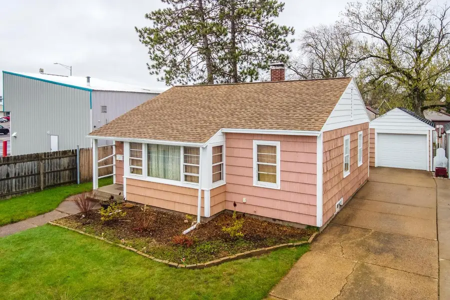 107 KENT STREET, Wausau, WI 54403 - #3