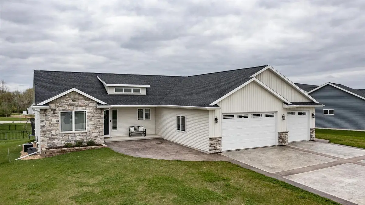 N1004 FALLON LANE, Greenville, WI 54942 - #1