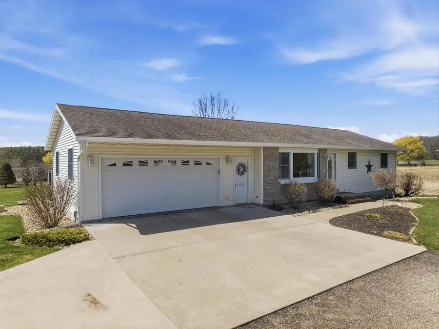 8917 WASHINGTON AVENUE, Marshfield, WI 54449 - #3