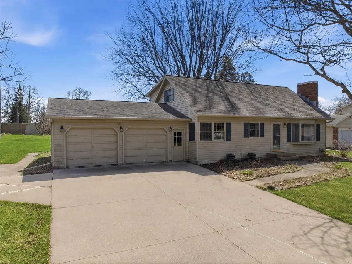 810 LAIRD STREET, Marshfield, WI 54449 - #1