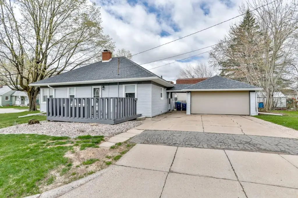 828 WAUSAU AVENUE, Wausau, WI 54403 - #1