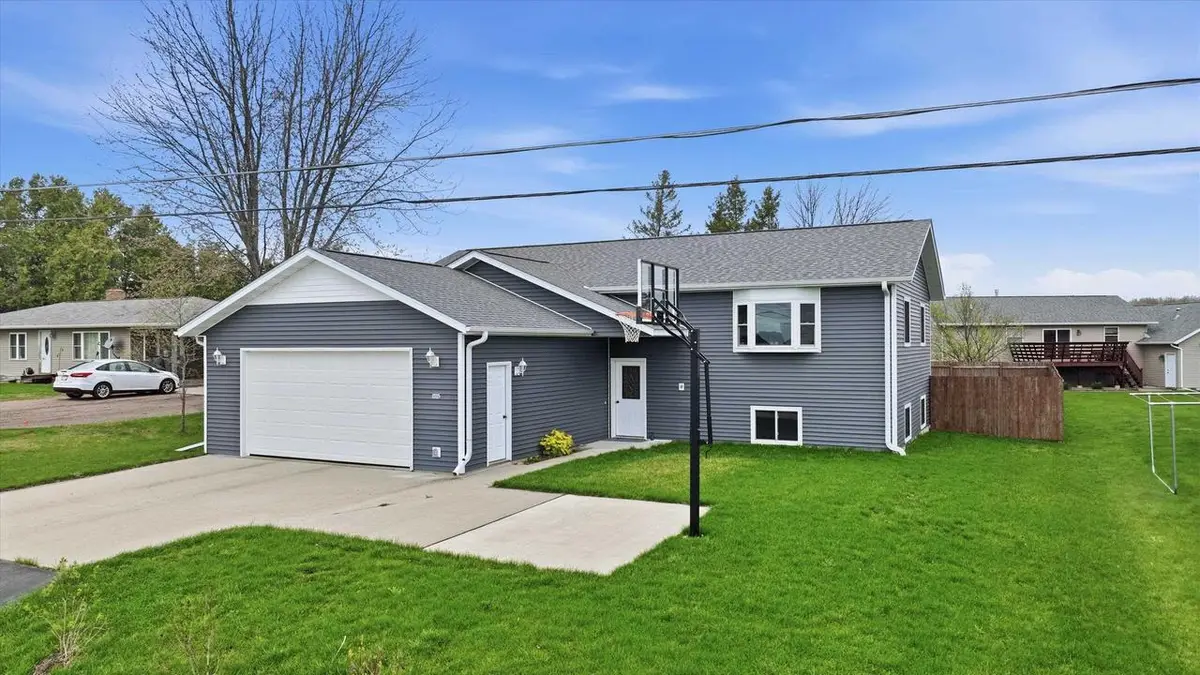 305 29TH STREET, Marshfield, WI 54449 - #1