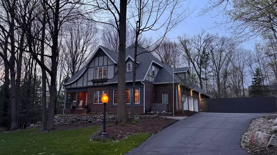 1706 TALL OAKS DRIVE, Wausau, WI 54403 - #2