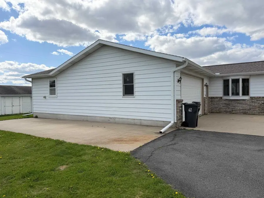 3028 POPP AVENUE, Marshfield, WI 54449 - #3