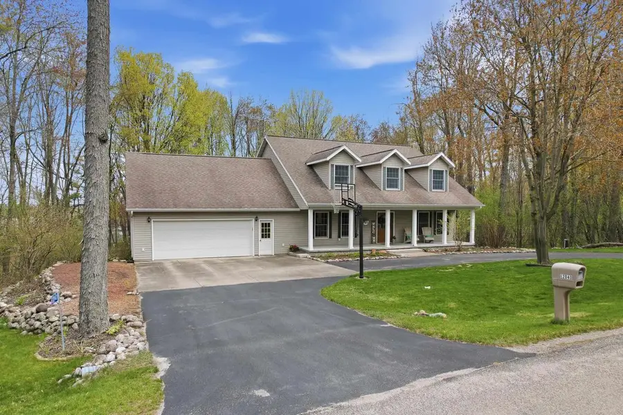 E2040 CURTIS LANE, Iola, WI 54945 - #2