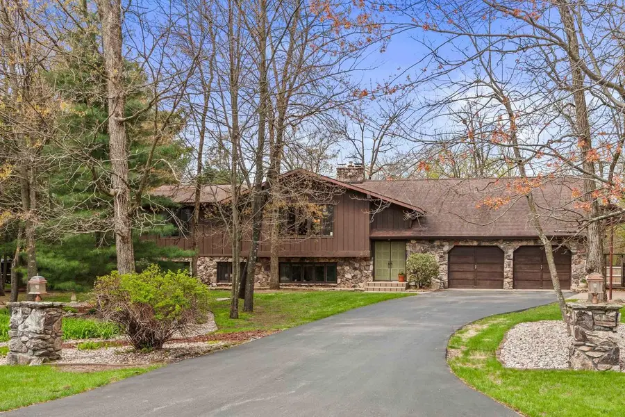 321 CROSSBOW DRIVE, Plover, WI 54467 - #2