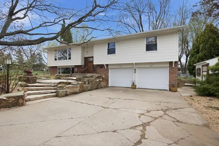 1100 ONSTAD DRIVE, Marshfield, WI 54449 - #2