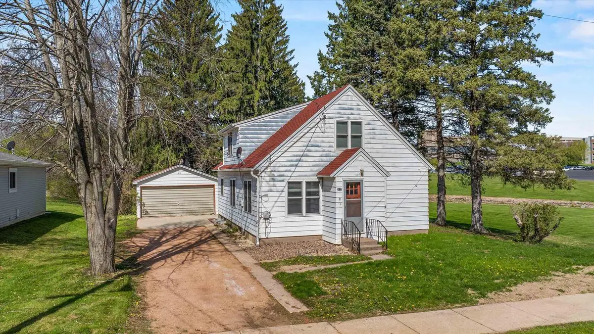 612 WALNUT AVENUE, Marshfield, WI 54449 - #1