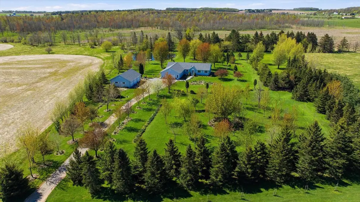 W309 PINE CREEK ROAD, Chili, WI 54420 - #1