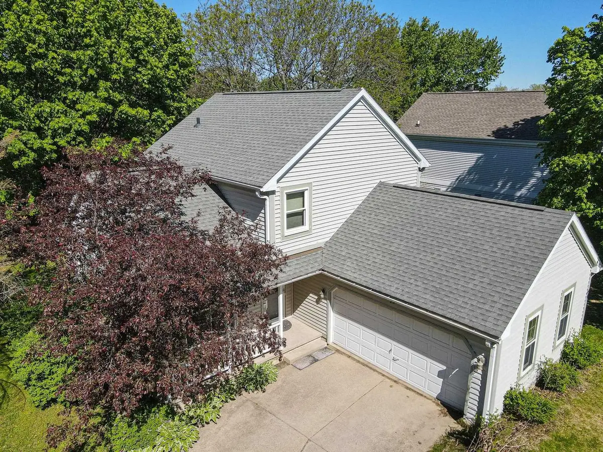 26 CROSSBRIDGE COURT, Madison, WI 53717 - #1