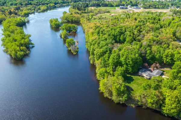 2611 BAYSHORE DRIVE, Wausau, WI 54401