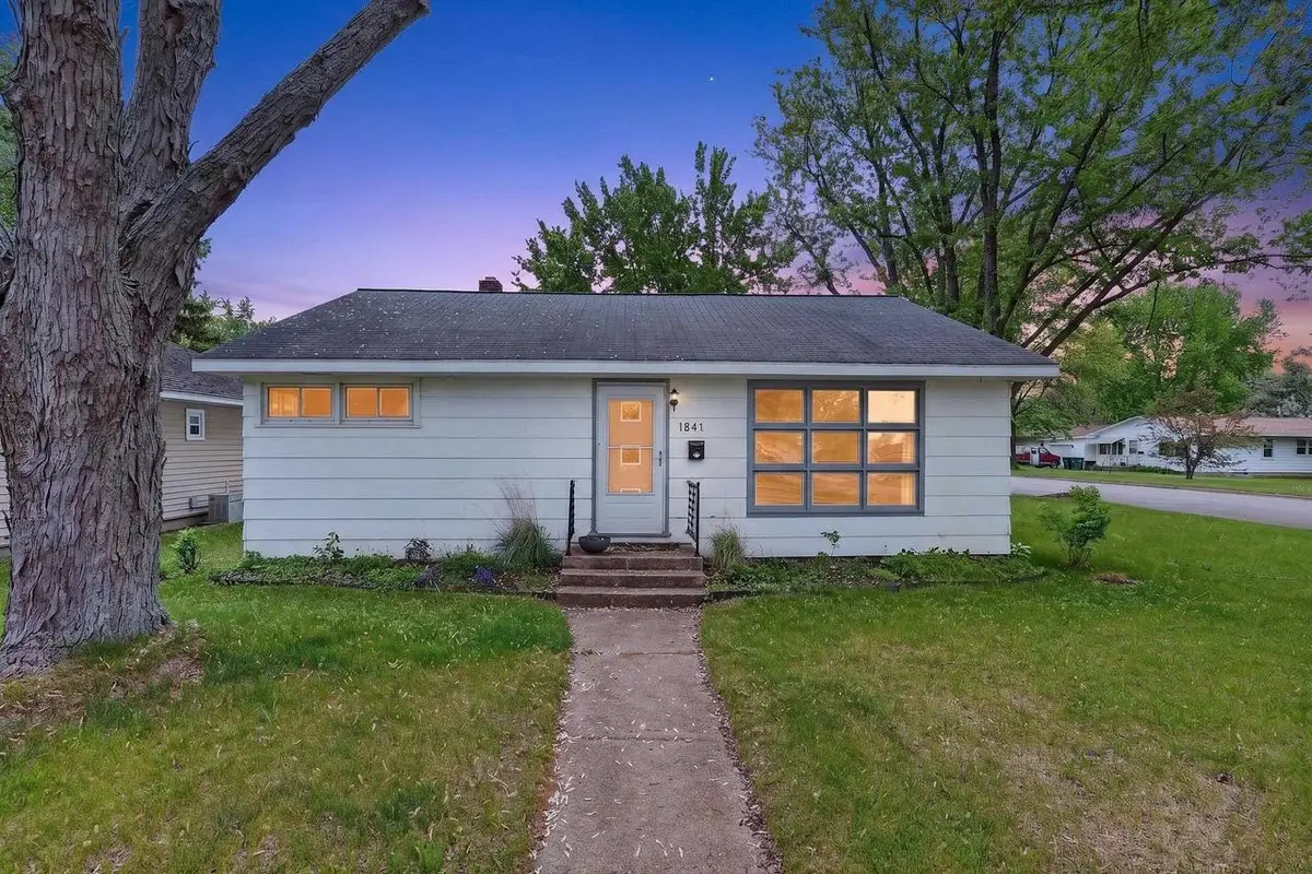 1841 CHESTNUT STREET, Wisconsin Rapids, WI 54494 - #1