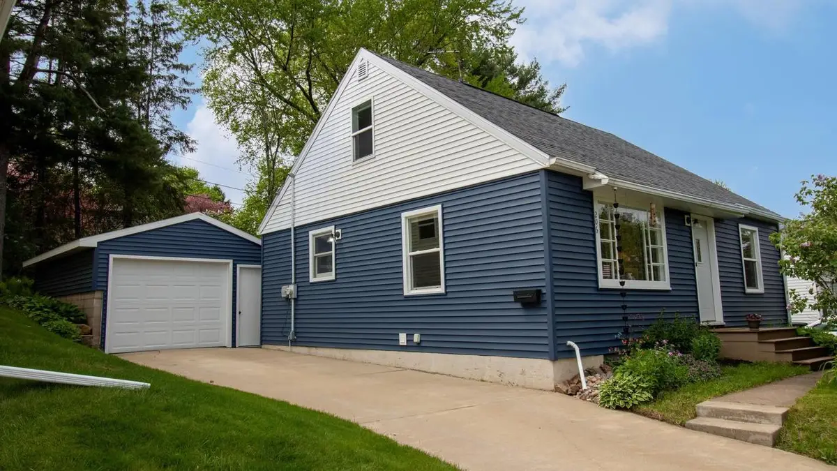 206 N 10TH AVENUE, Wausau, WI 54401 - #1