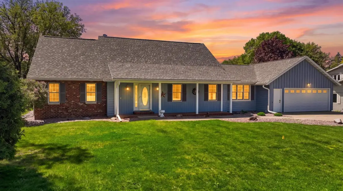 1006 W BLODGETT STREET, Marshfield, WI 54449 - #1