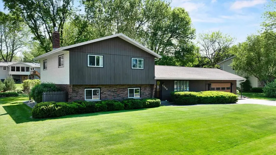 1506 W 4TH STREET, Marshfield, WI 54449 - #2