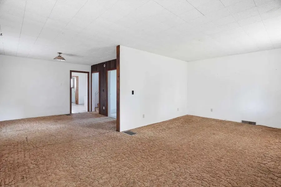 1108 N WALNUT AVENUE, Marshfield, WI 54449 - #3