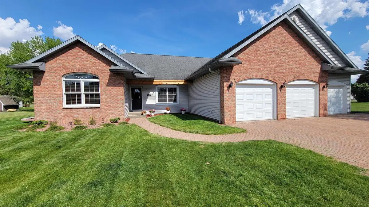 635 LAURISA LANE, Antigo, WI 54409 - #1