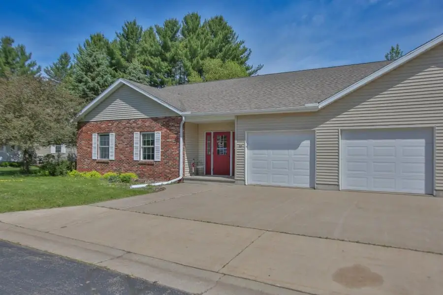 2800 THIELMAN STREET #8A, Merrill, WI 54452 - #3