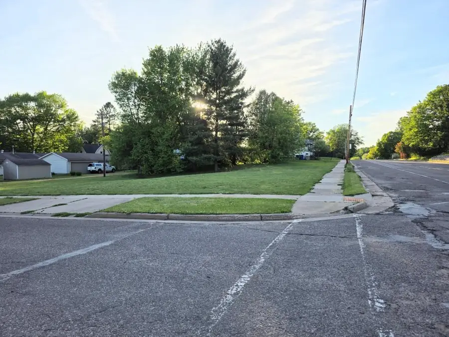 903 GRAND AVENUE, Merrill, WI 54452 - #2