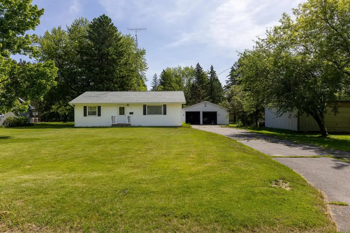 627 DERESCH STREET, Antigo, WI 54409 - #1